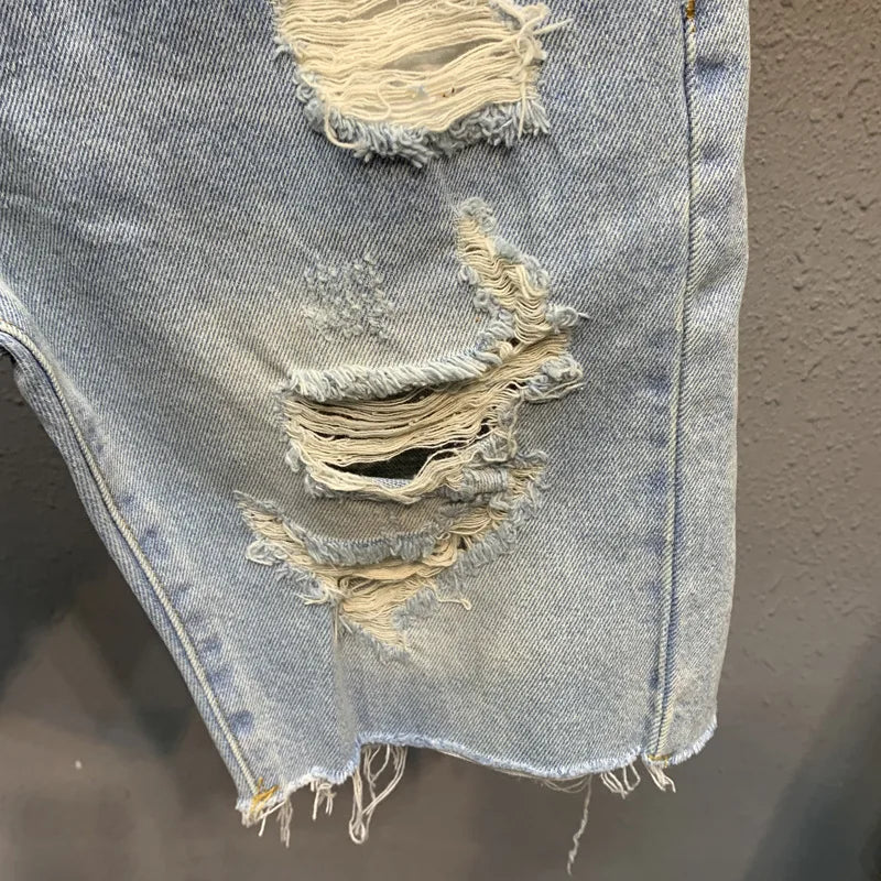Summer Men's Ripped Denim Shorts Light Blue Knee Length Jeans Fashion Trend Raw Hem Beggar Pants Shorts Short Jeans Breeches